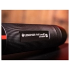 Lampe torche led RGBW focalisable rechargeable Ledlenser P6R Core QC